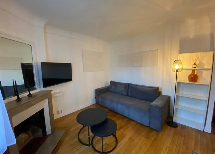 Central Typical Parisian Studio